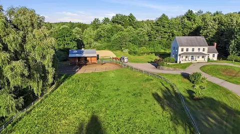 8 Lavoie Way, Somersworth, NH 03878