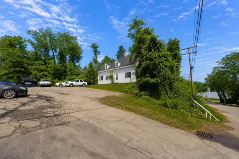 7 Crescent St, Pittsfield, NH 03263