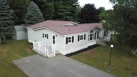13 Caribbean Ln, Rochester, NH 03867