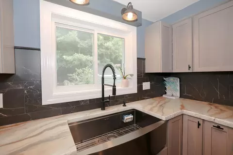 Kitchen - 49 Dale Rd # A, Hooksett, NH 03106 photo 2 of 4
