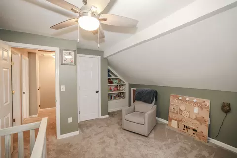 Entry Way - 49 Dale Rd # A, Hooksett, NH 03106 photo 2 of 3