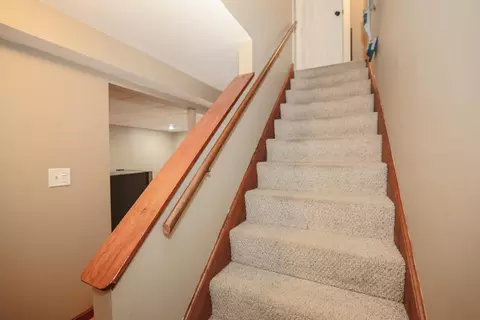 Entry Way - 49 Dale Rd # A, Hooksett, NH 03106 photo 3 of 3