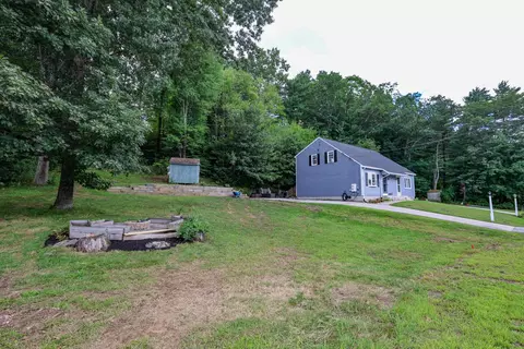 Exterior - 49 Dale Rd # A, Hooksett, NH 03106 photo 4 of 7