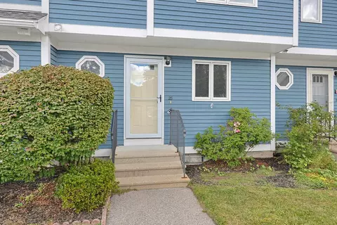 28 Swift Ln, Merrimack, NH 03054