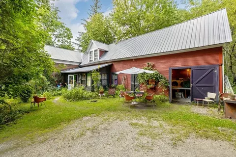 Exterior - 263 S Main St, Alburgh, VT 05440 photo 8 of 9