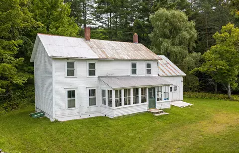 4018 Severance Hill Rd, Lyndonville, VT 05851