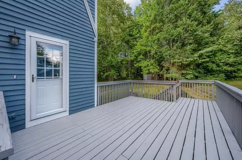 Exterior - 172 Warner Hill Rd, Derry, NH 03038 photo 2 of 6