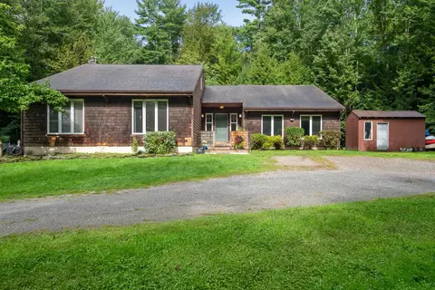 76 Catella Rd, Essex Junction, VT 05452