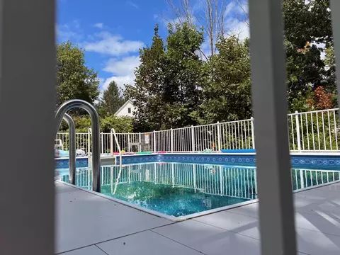 Exterior - 227 Main St, Epping, NH 03042 photo 5 of 12