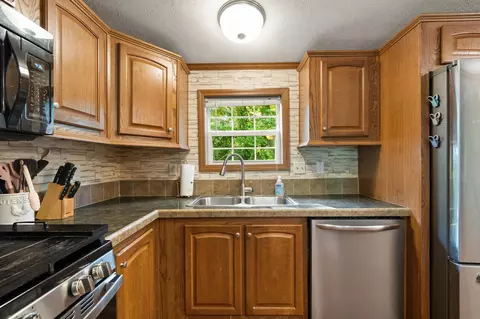 1700 Highgate Rd, Highgate, VT 05459 photo 4