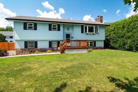 273 Al Shir Rd, Colchester, VT 05446