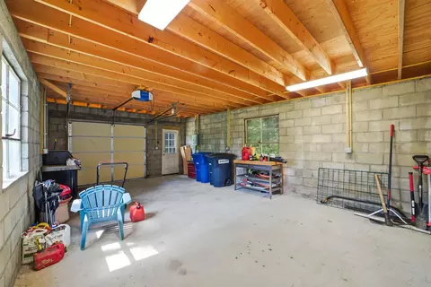 Exterior - 169 N Brownell Rd, Williston, VT 05495 photo 4 of 12