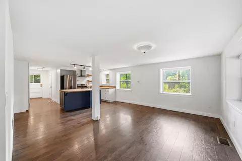 Living - 169 N Brownell Rd, Williston, VT 05495 photo 2 of 4
