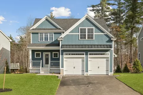 28 Copp Dr, Rochester, NH 03868
