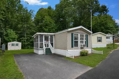 63 East Ave, Colchester, VT 05446