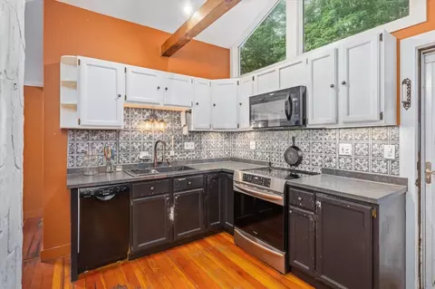 Kitchen - 48 Cross Rd, Sullivan, NH 03445 photo 2 of 2
