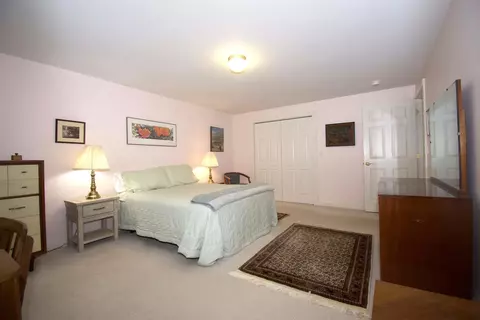 Bedroom - 37 Honeysuckle Ln, Williston, VT 05495 photo 4 of 5