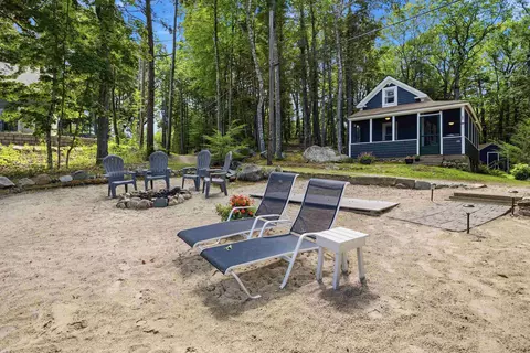 85 Rollins Rd, Alton, NH 03810