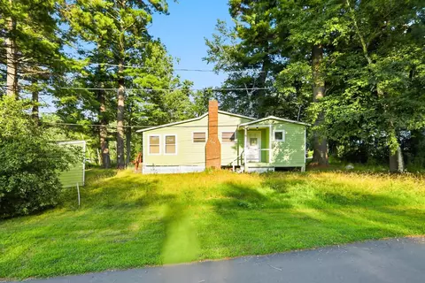 Exterior - 6 Cross St, Windham, NH 03087 photo 3 of 11