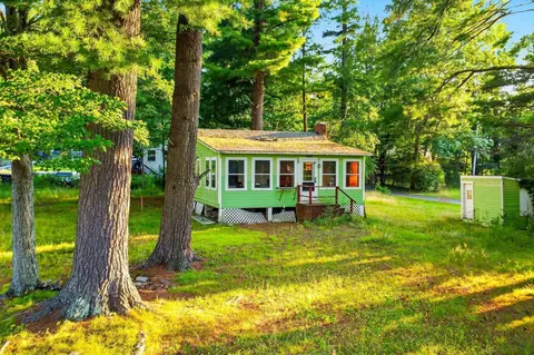 Exterior - 6 Cross St, Windham, NH 03087 photo 4 of 11