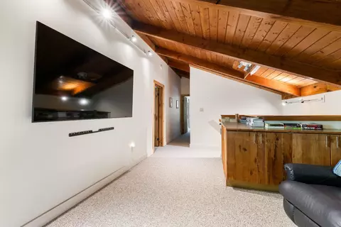 Entry Way - 5 Alpine Vis, Grantham, NH 03753 photo 1 of 1