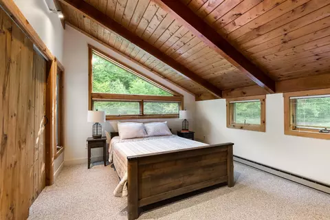 Bedroom - 5 Alpine Vis, Grantham, NH 03753 photo 7 of 7