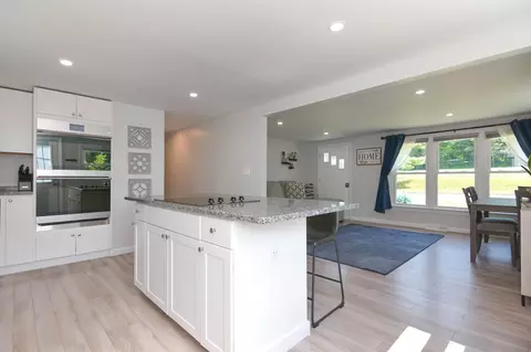 45 Summer St, Northfield, NH 03276