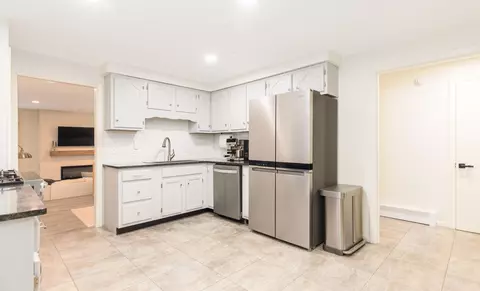 Kitchen - 28 Coe Dr, Durham, NH 03824 photo 3 of 4