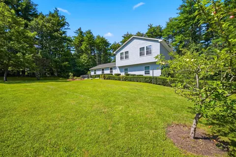 Exterior - 7 Twin St, Windham, NH 03087 photo 5 of 12