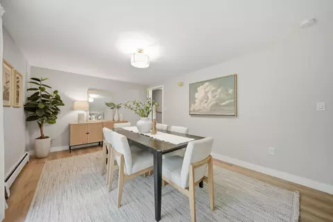 Dining - 7 Twin St, Windham, NH 03087 photo 3 of 4