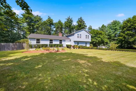 Exterior - 7 Twin St, Windham, NH 03087 photo 4 of 12