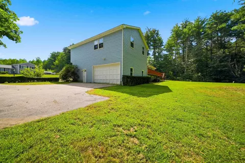 Exterior - 7 Twin St, Windham, NH 03087 photo 3 of 12