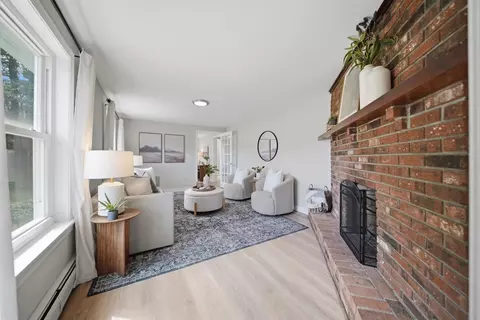 Living - 7 Twin St, Windham, NH 03087 photo 1 of 3