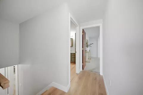Entry Way - 7 Twin St, Windham, NH 03087 photo 5 of 7