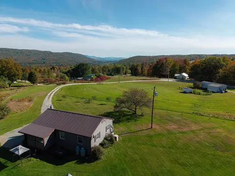 47 Gibson Rd, Ryegate, VT 05042