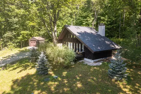 904 Austin Hill Rd, Rochester, VT 05767