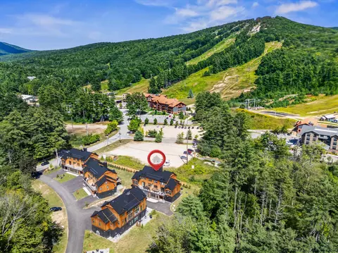 17 Black Diamond Rd #5, Conway, NH 03860