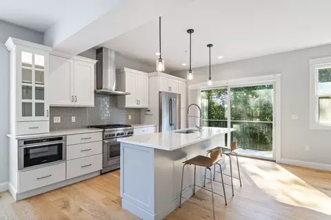 30 Cate St #18, Portsmouth, NH 03801