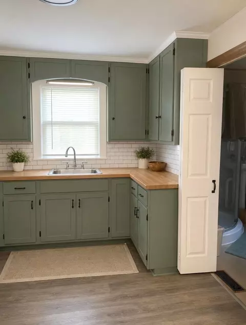 Kitchen - 6 Johnsons Rd, Berlin, NH 03570 photo 1 of 1