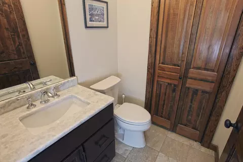 Bath - 3 Freestyle Cir # C, Dover, VT 05356 photo 1 of 5