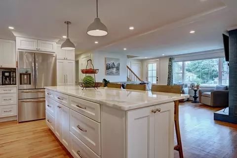 Kitchen - 354 Wallis Rd, Rye, NH 03870 photo 4 of 5