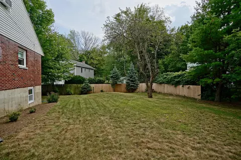 Exterior - 354 Wallis Rd, Rye, NH 03870 photo 6 of 7