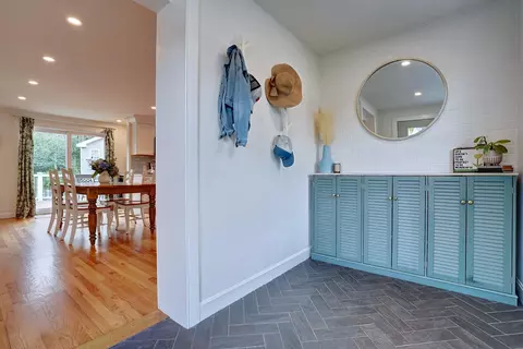 Entry Way - 354 Wallis Rd, Rye, NH 03870 photo 1 of 1