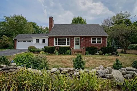 Exterior - 354 Wallis Rd, Rye, NH 03870 photo 7 of 7