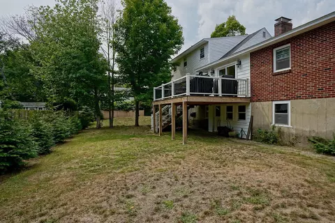 Exterior - 354 Wallis Rd, Rye, NH 03870 photo 3 of 7