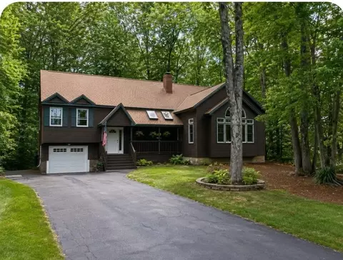 14 Shasta Dr, Londonderry, NH 03053