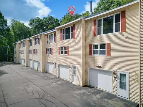 172 Morse Rd, Manchester, NH 03104