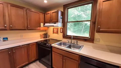 Kitchen - 21 Tapper St, Ludlow, VT 05149 photo 2 of 4