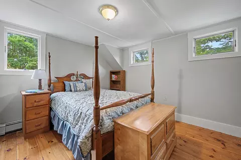Bedroom - 52 Chase St, Sunapee, NH 03782 photo 4 of 8