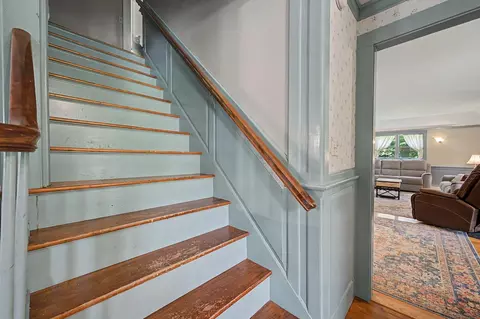 Entry Way - 52 Chase St, Sunapee, NH 03782 photo 6 of 8
